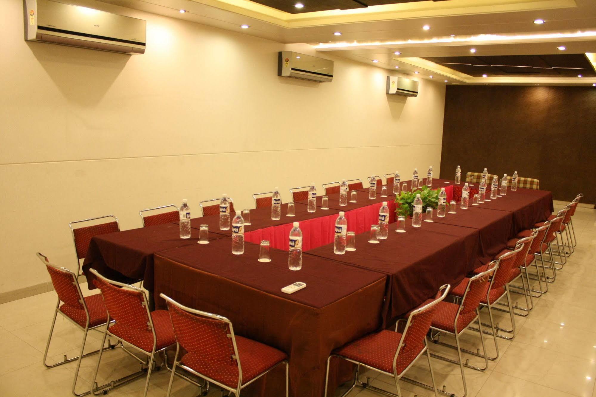 Hotel Shalimar Jaipur Extérieur photo